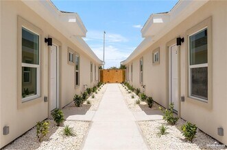 Building Photo - 9 Puffin Ave
