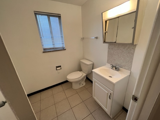 Half Bath - 815 11th Ave