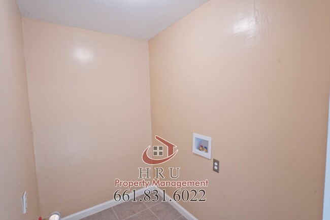 Building Photo - 2731 Security Ave