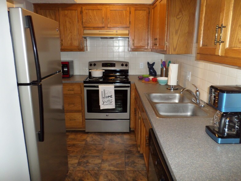 Building Photo - Liberty Court Apartments