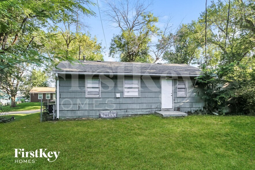 Building Photo - 7611 E 47th Terrace