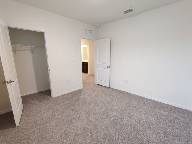 Building Photo - 32614 Canyonlands Dr