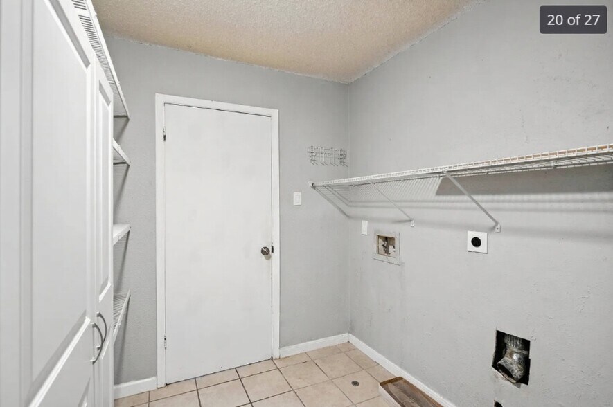 Attached laundry and storage room - 11401 Ptarmigan Dr