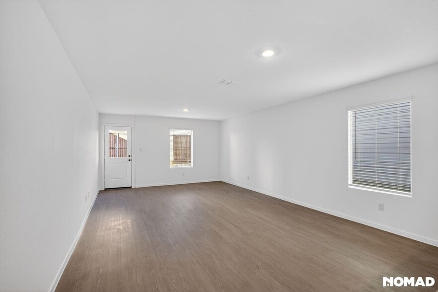 Building Photo - 12153 Steeplechase Dr