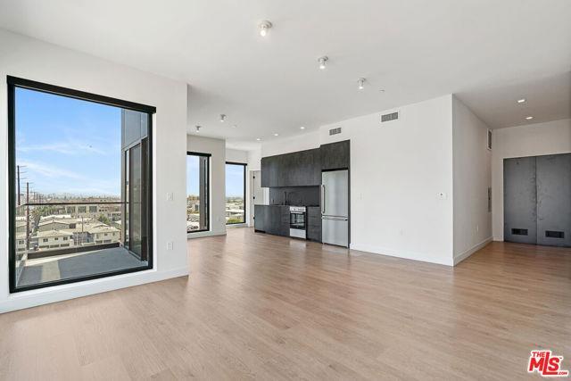 Building Photo - 10700 Tabor St