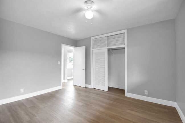 Building Photo - 4751 NE 21st Terrace