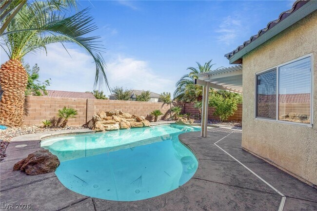 Building Photo - 10980 St Rafael St