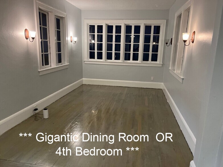 #4 GRAND BEDROOM / or GRAND DINING ROOM with windows surrounding - 506 Silver Beach Ave
