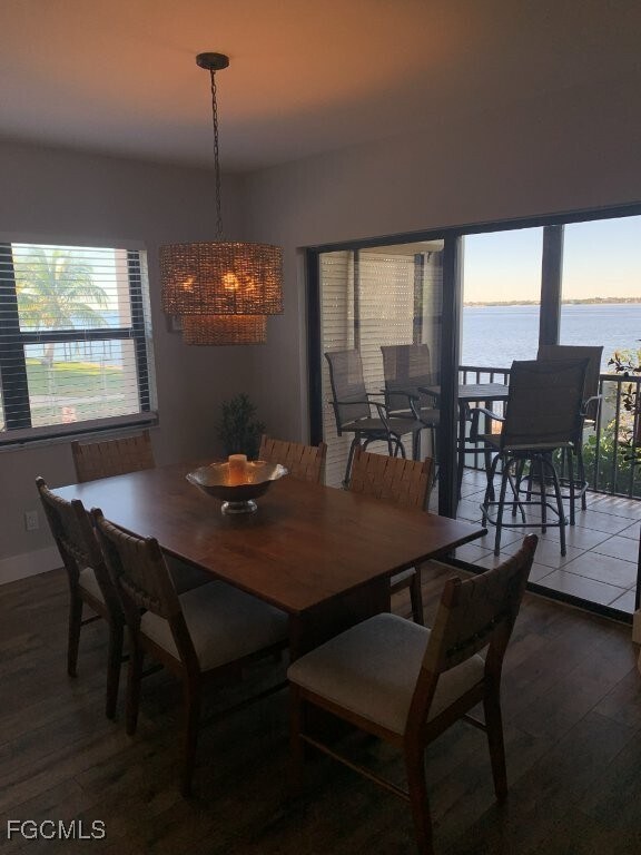 Building Photo - 1925 Clifford St