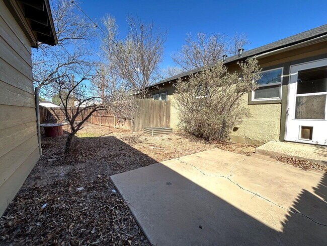 Building Photo - 3118 37th St