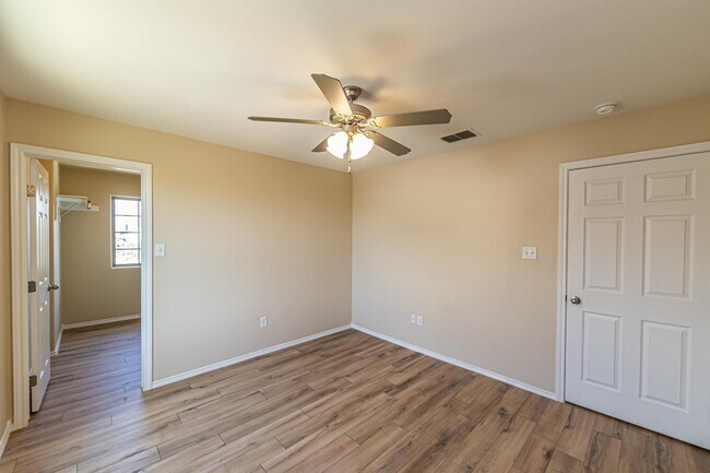 Building Photo - 11234 Sierra Gorda Dr