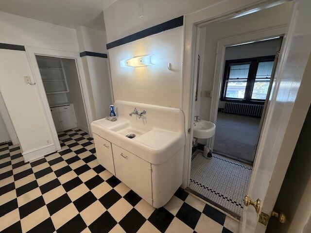 Building Photo - 1203 E Brady St