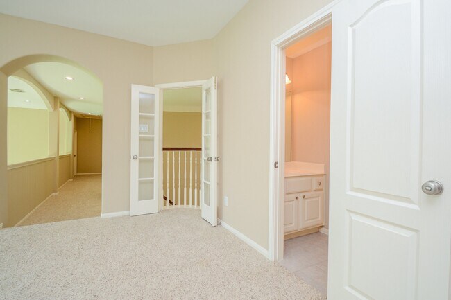 Building Photo - 11812 Sea Shadow Bend