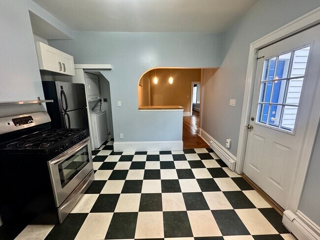 Building Photo - 19 Fairmont Ave