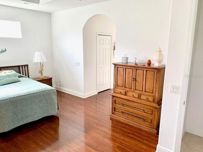 Building Photo - 24312 Westgate Blvd