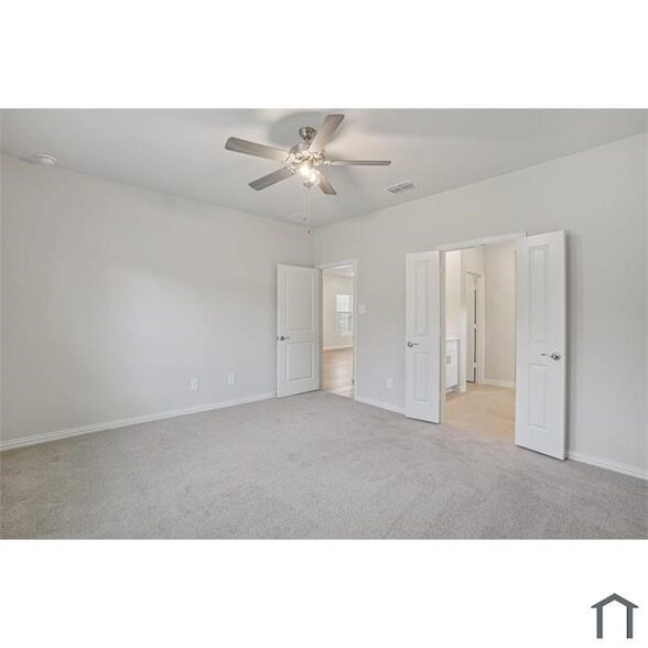Building Photo - 6004 Alderton Dr