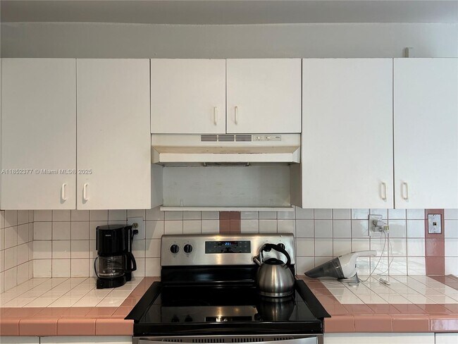 Building Photo - 1086 NW 126th Ct