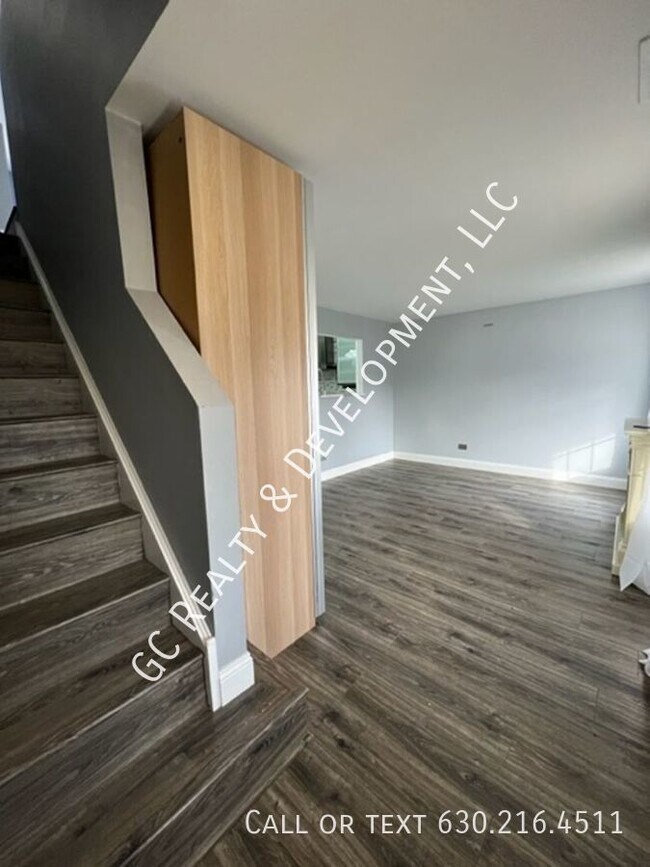 Building Photo - ***HIGHPOINT COMMUNITY / GORGEOUS UPDATED ...