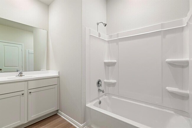 Building Photo - 412 Polly Grv Dr