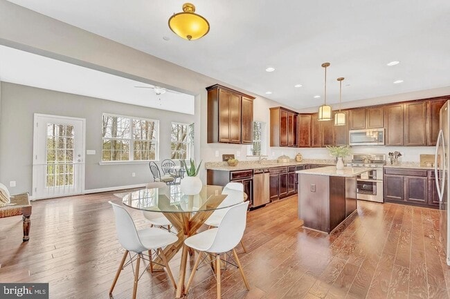 Building Photo - 10407 Del Ray Ct