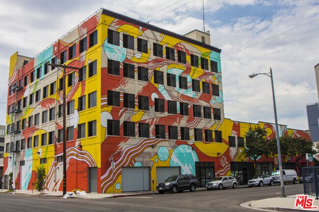 Building Photo - 1850 Industrial St