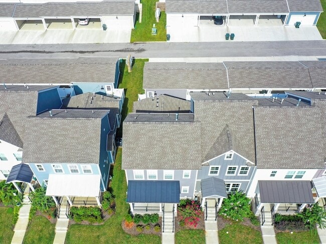 Building Photo - 3254 Tasker Dr
