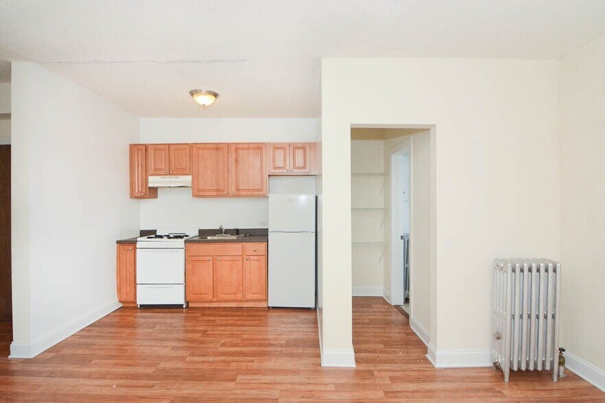 Building Photo - 1742 N Humboldt Blvd