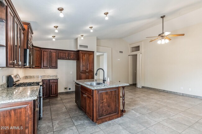 Building Photo - 8021 W Rue De Lamour