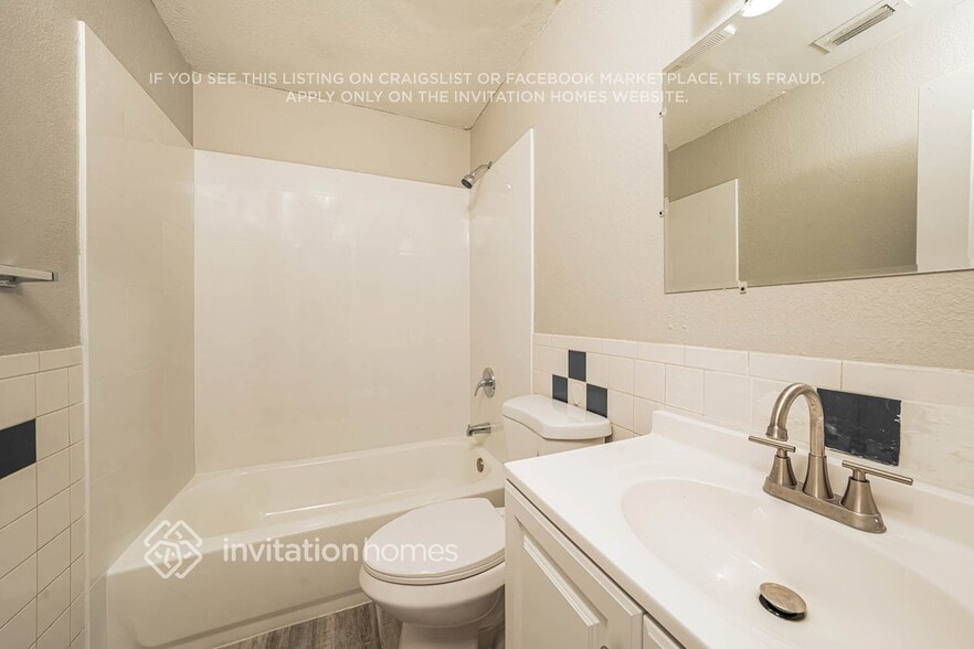 Building Photo - 6206 Wauconda Way W