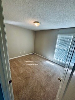 Building Photo - 478 S Hillcrest Rd