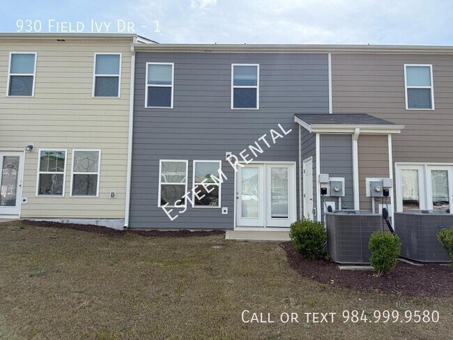 Building Photo - 930 Field Ivy Dr