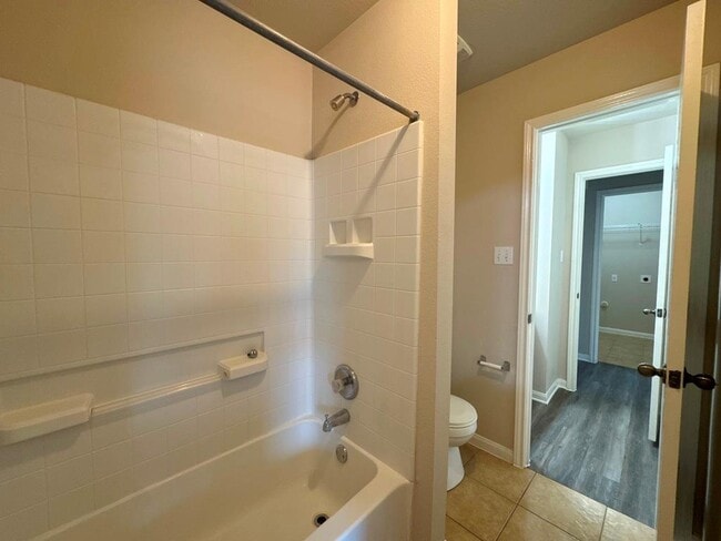 Building Photo - 285 Amber Ash Dr