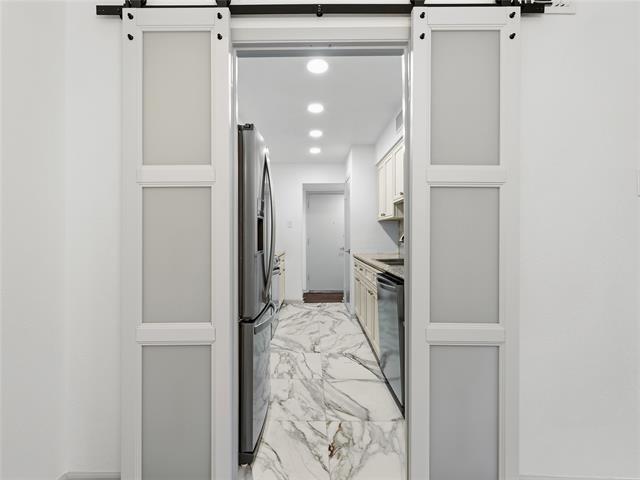 Building Photo - 6036 Birchbrook Dr