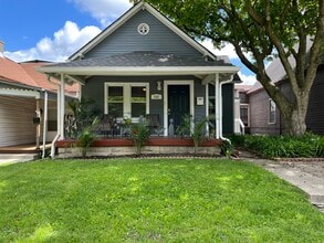 Building Photo - Charming 2-Bed, 2-Bath Main-Floor Home in Indianapolis
