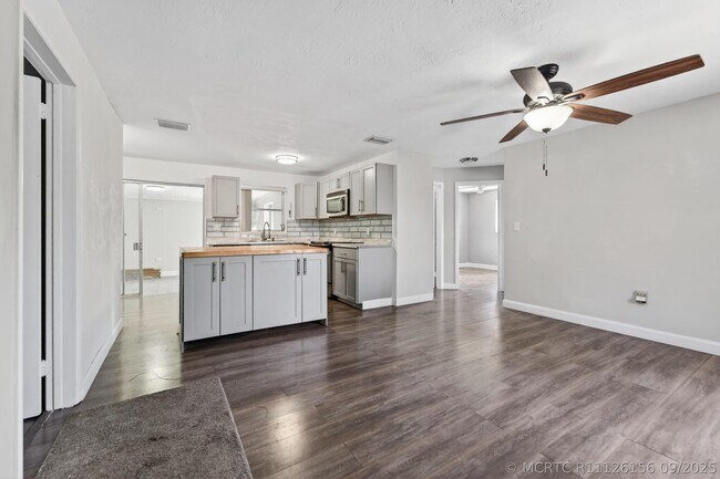 Building Photo - 4364 N Mary Cir