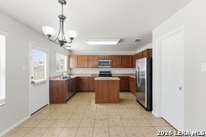 Building Photo - 13026 Cipresso Palco