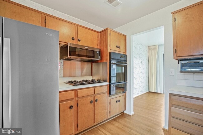 Building Photo - 6106 Rivanna Dr