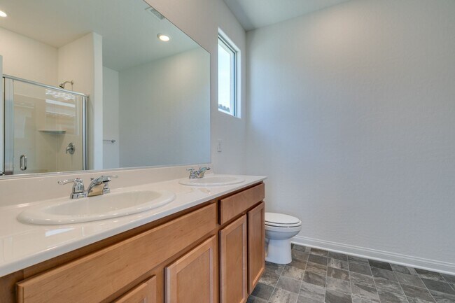 Building Photo - GORGEOUS SINGLE STORY WITH MANY UPGRADES*3 BEDROOMS*DEN!