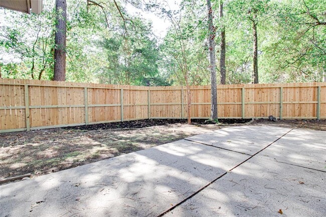 Building Photo - 4 Brentwood Oaks Ct