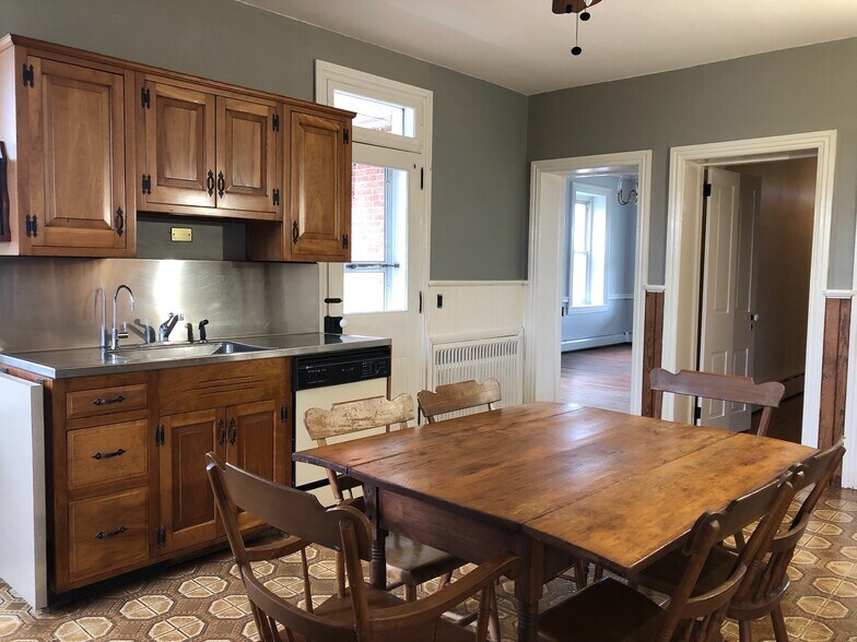 Building Photo - 6363 Boyertown Pike