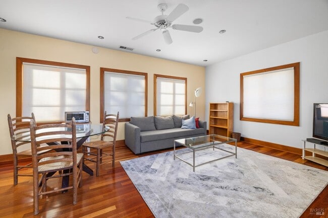 Building Photo - 1545 N Castle Rd