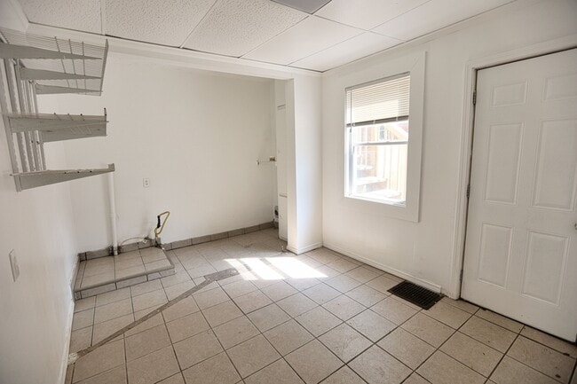 Building Photo - 1000 Jennette Ave NW