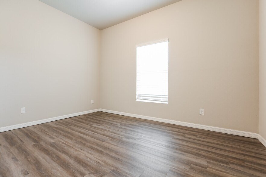 Building Photo - 3468 Colfax Ln