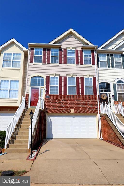 Primary Photo - 20635 Glenmere Square