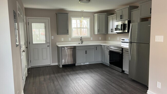 Building Photo - 724 Commerce St