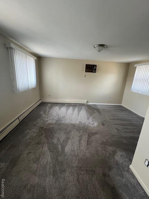 Building Photo - 9118 Riverdale Ave