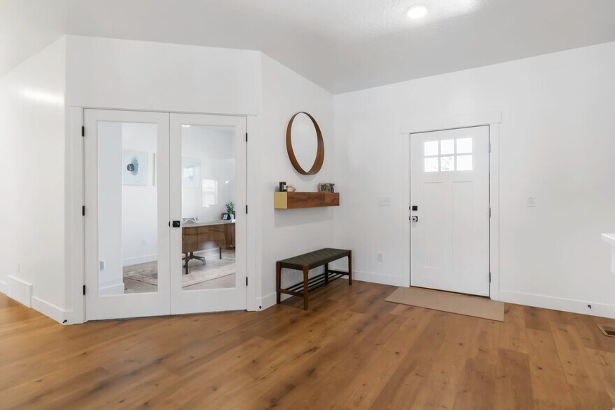 Building Photo - 3407 Pinyon Pk Ln