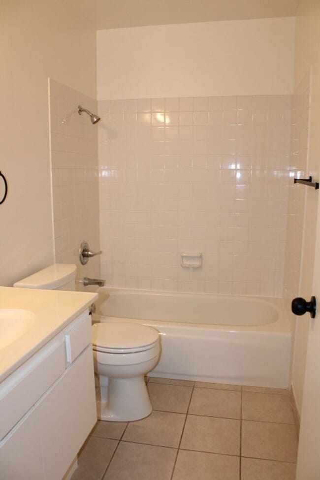 Building Photo - 2152 Blue Jay Cir., Pinole, CA 94564