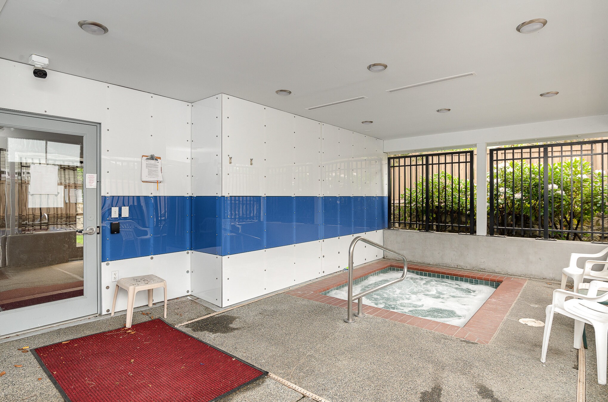 Hot Tub - 15150 140th Way SE