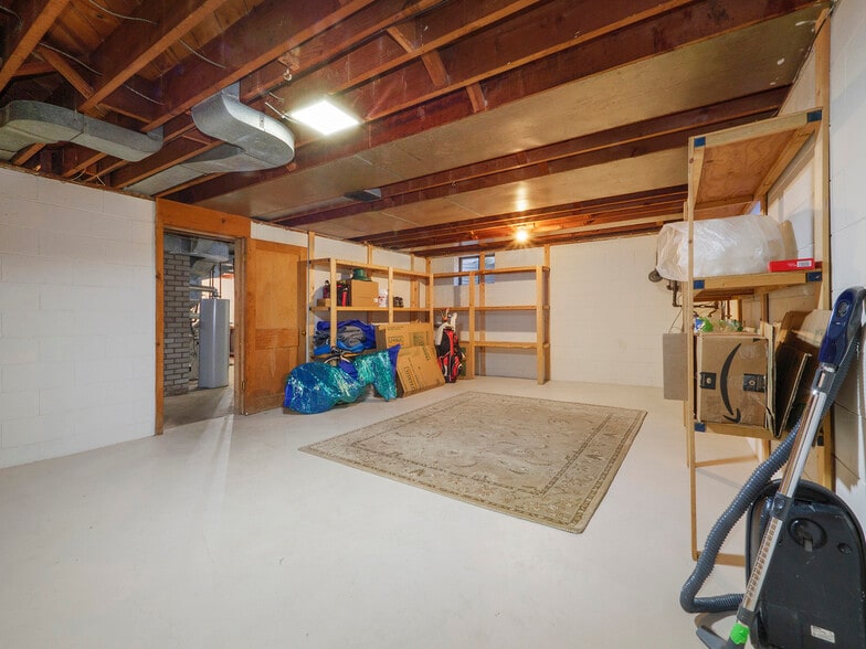 Basement - 516 Berkley Ave